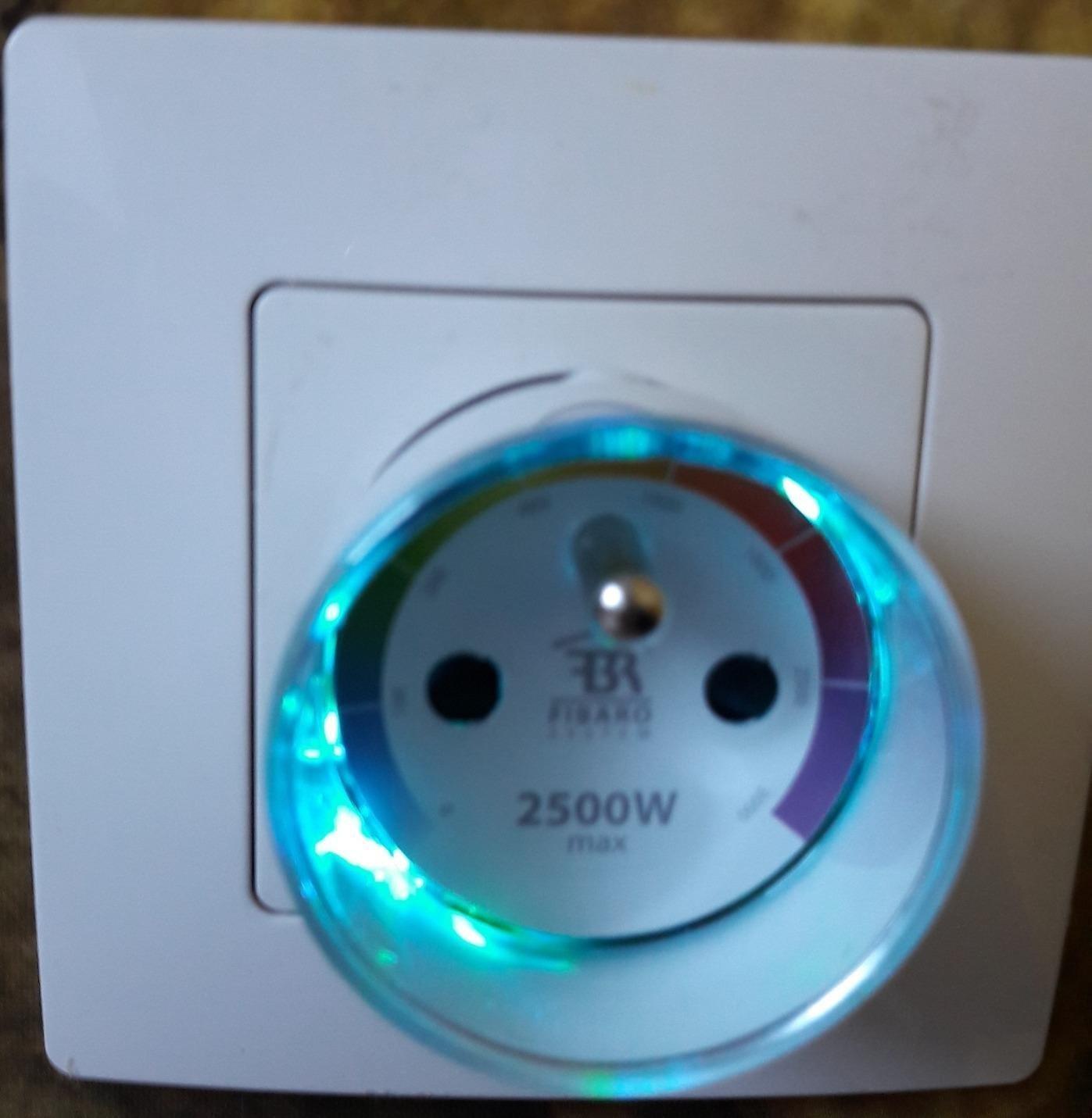 Fibaro Éclairage Wall Plug prise connectée Type E Z-Wave+