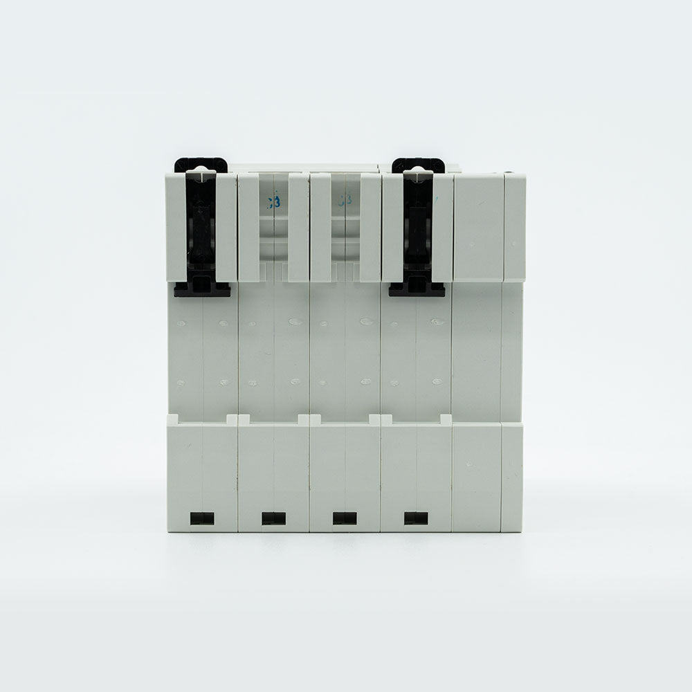 Shelly Pro 4CB C10 disjoncteur connecté 10A rail DIN