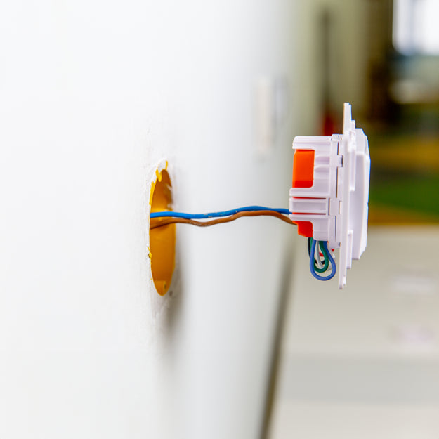 Shelly i4 Gen3 module Wi-Fi 4 entrées scènes
