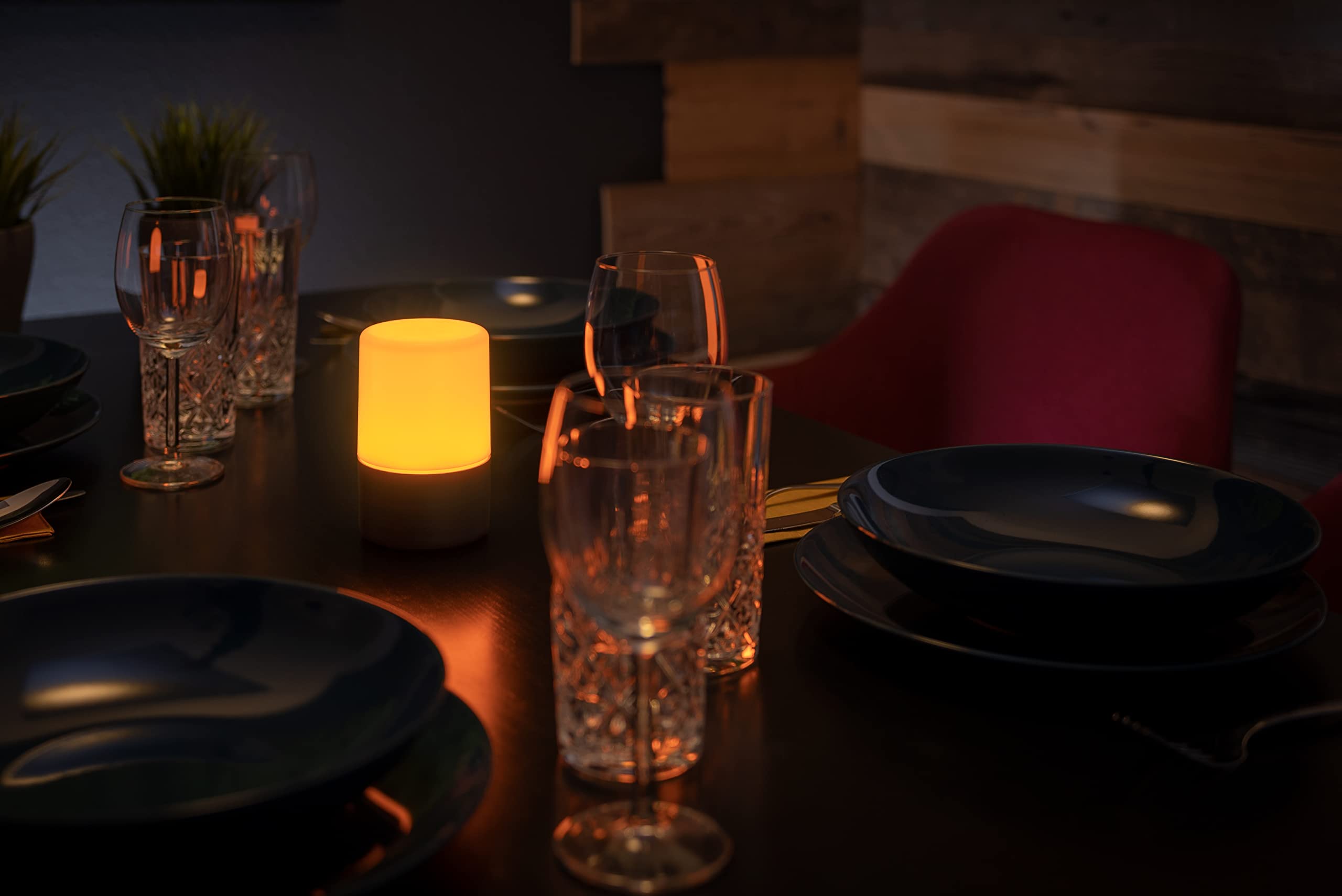 Phoscon Hive lampe connectée LED RGB dimmable batterie Qi