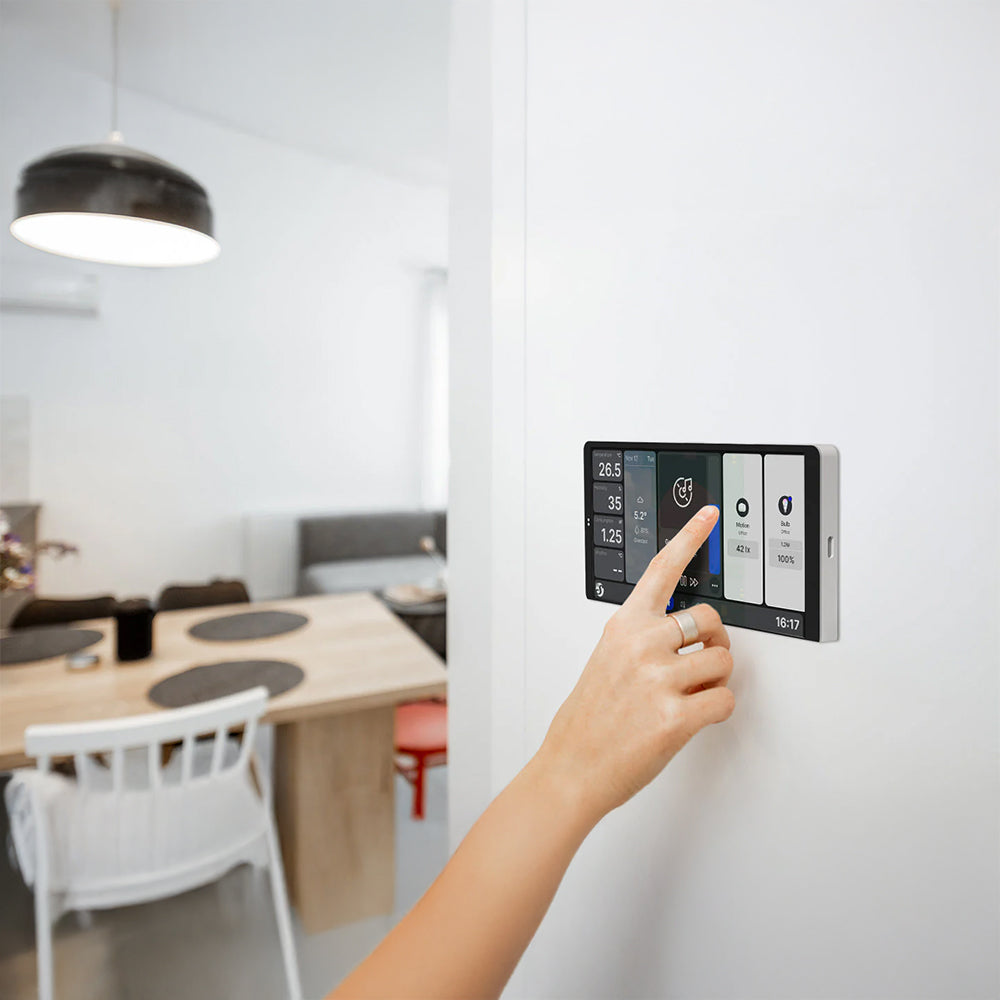 Shelly Wall Display X2 écran connecté argent + BLU HT